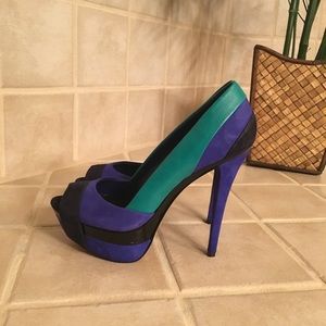 Jessica Simpson size 8 multicolored platform heels